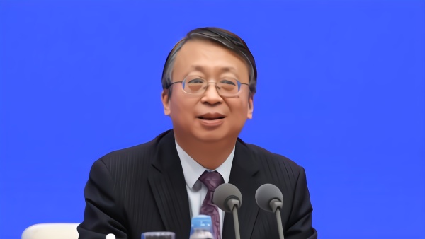 全国人大常委会法工委主任沈春耀介绍港区国安法的深远意义