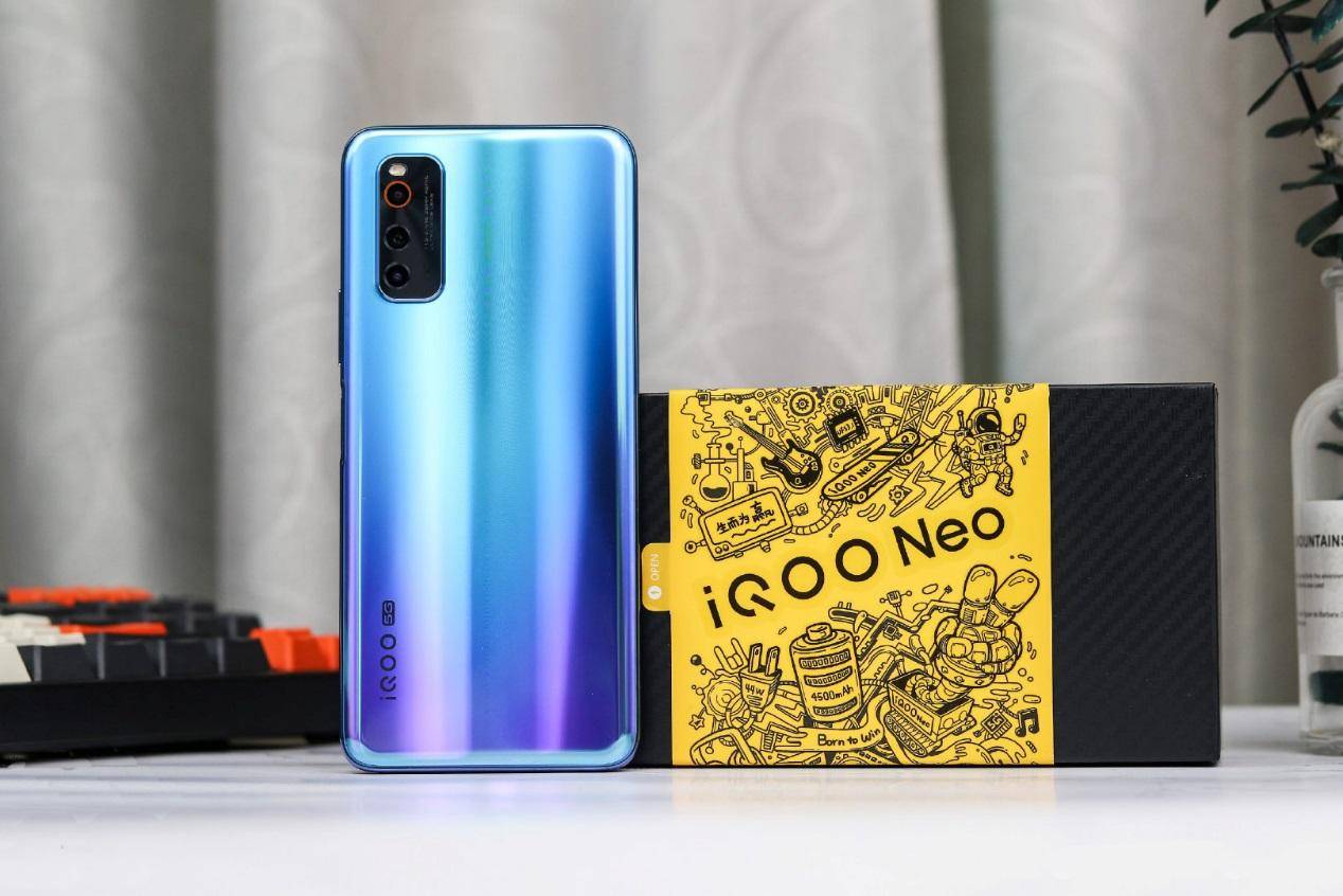 理性的网友都选什么手机玩游戏iqooneo3属实最适合