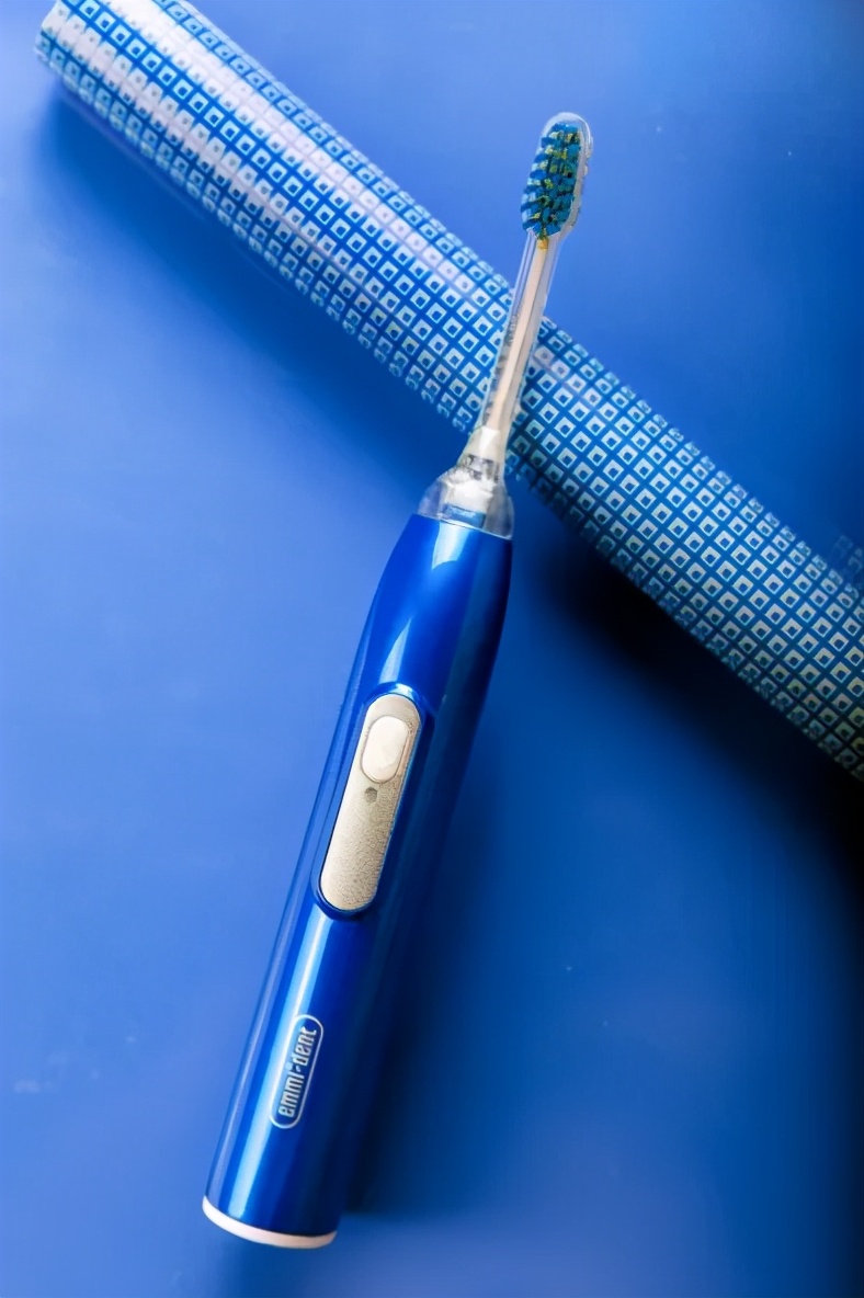 随手拍出的超声波牙刷,意外地美出境界