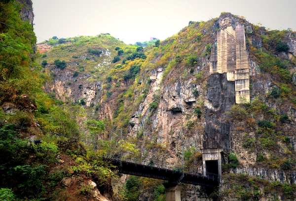 成昆铁路“天下第一柱”铁路桥