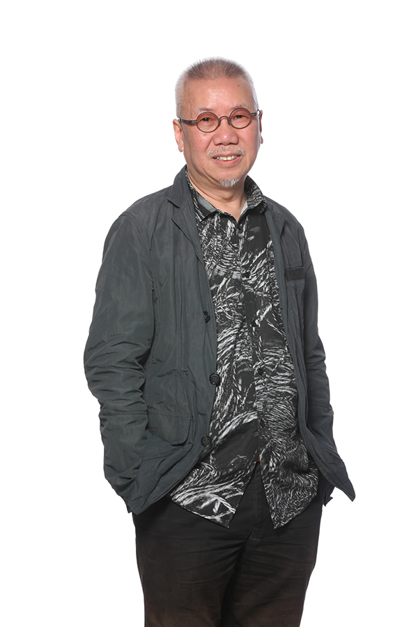 靳埭强就算失去邮寄功能纸质邮票也可变身为收藏品