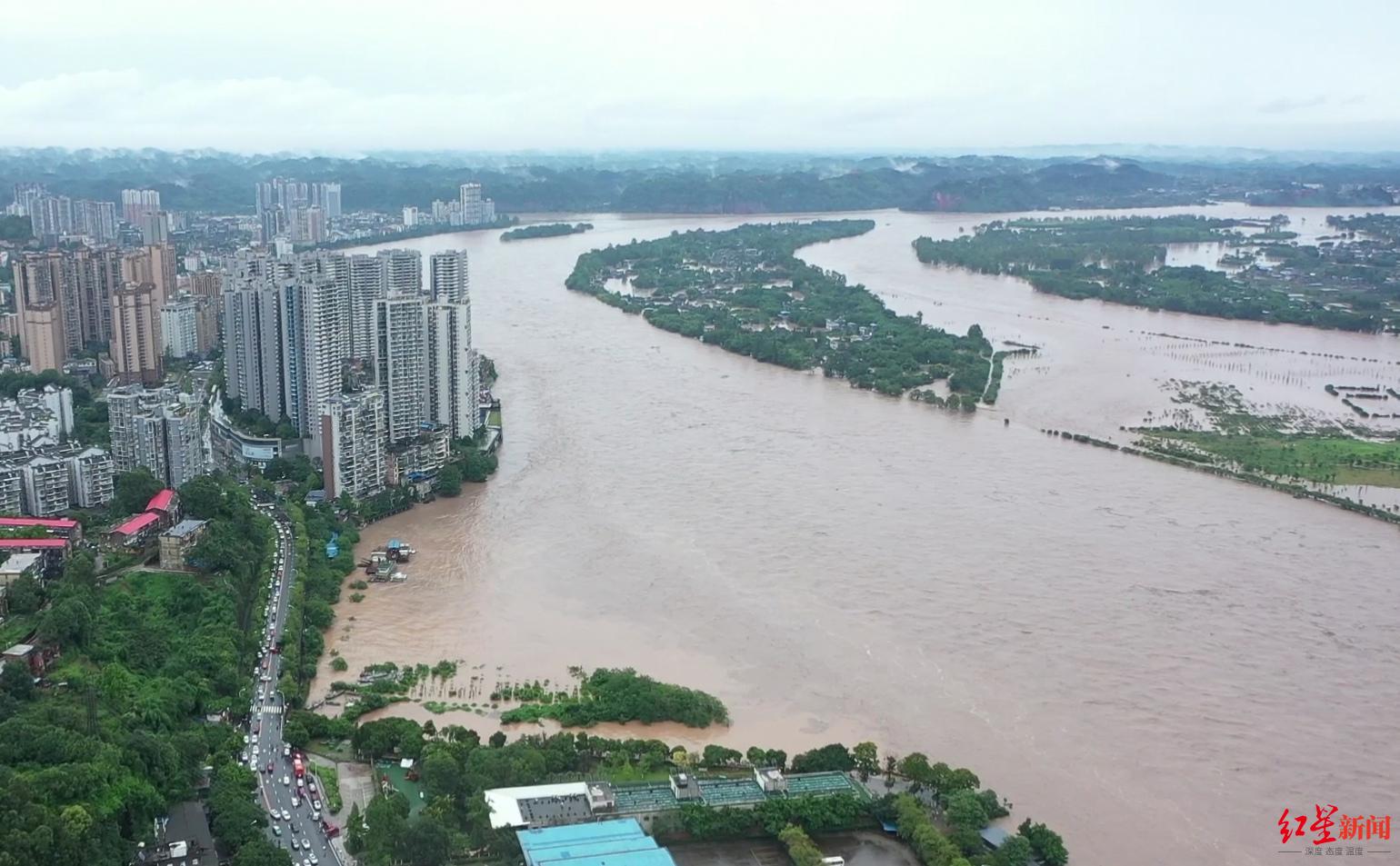 岷江水患图片