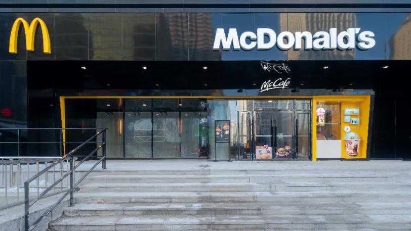 餐厅外观日景餐厅外观夜景麦当劳沈阳首家全新风格旗舰店位于沈阳市