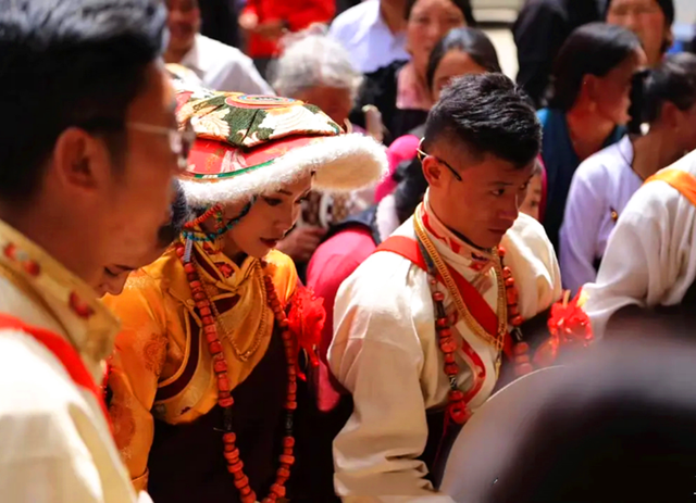 丁真爆红,他的老板做对了三件事