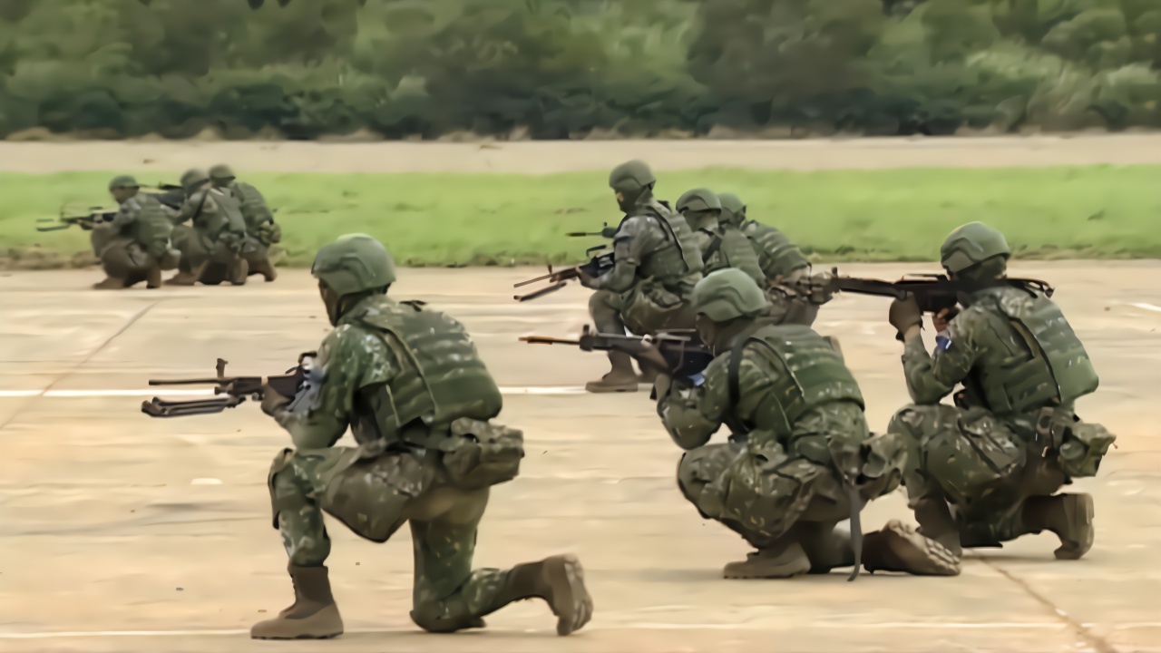 台军"极为罕见"证实美国特种兵在台训练,岛内网民:美军滚出去