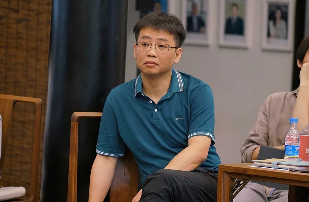 经济学家,投资人,创业者聊了仨小时:听听他们如何分析当前的危与机