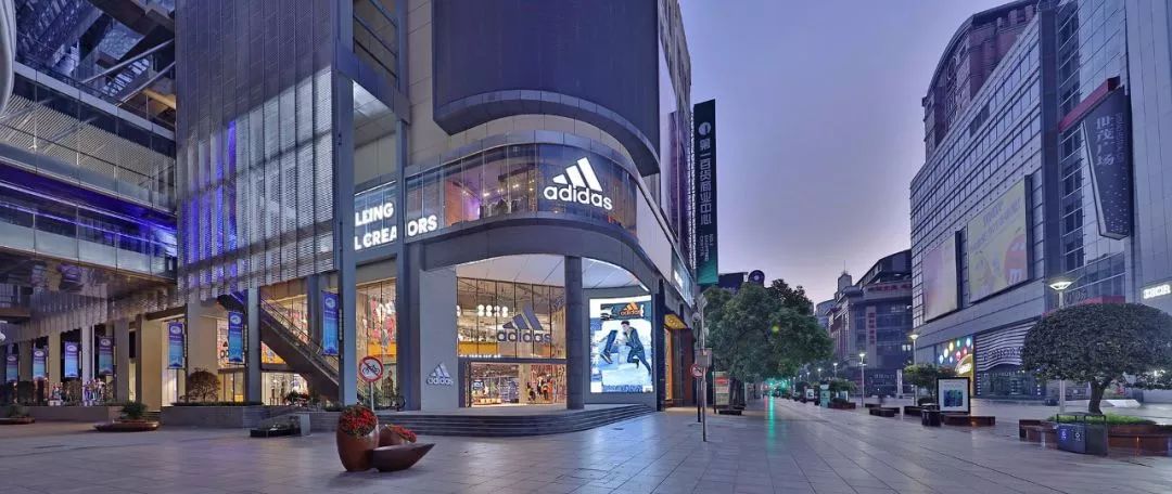 关掉近 50% 的门店,nike 为什么要这样做?