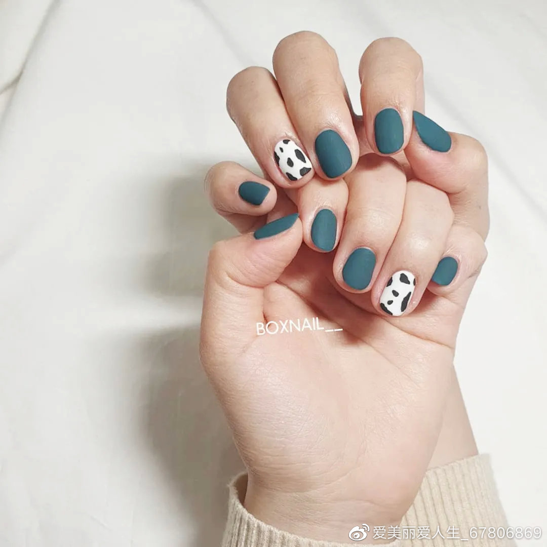 有点甜的奶牛纹美甲,上手竟然这么好看?