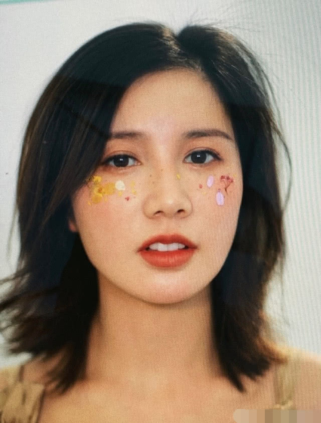 迪丽热巴新剧中向黄景瑜倾诉被出轨经历,编剧为黄景瑜量身定制?