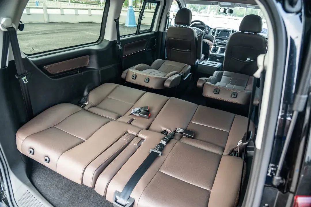 商旅达人看过来开着菱智plus说走就走