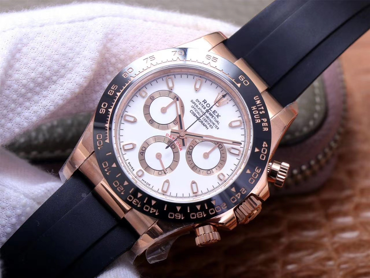 siri说表劳力士玫瑰金迪通拿白盘