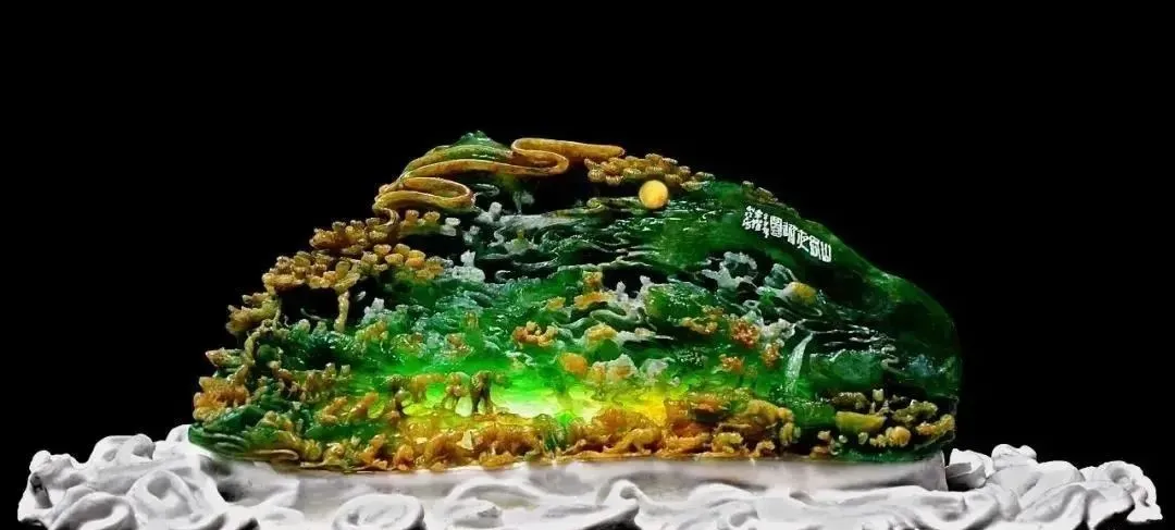 雕刻师的神奇魅力——"神工奖"精品翡翠欣赏__凤凰网