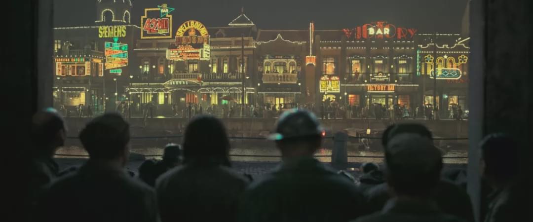 不去苏州河边四行仓库走走,你看的《八佰》就不完整! __凤凰网