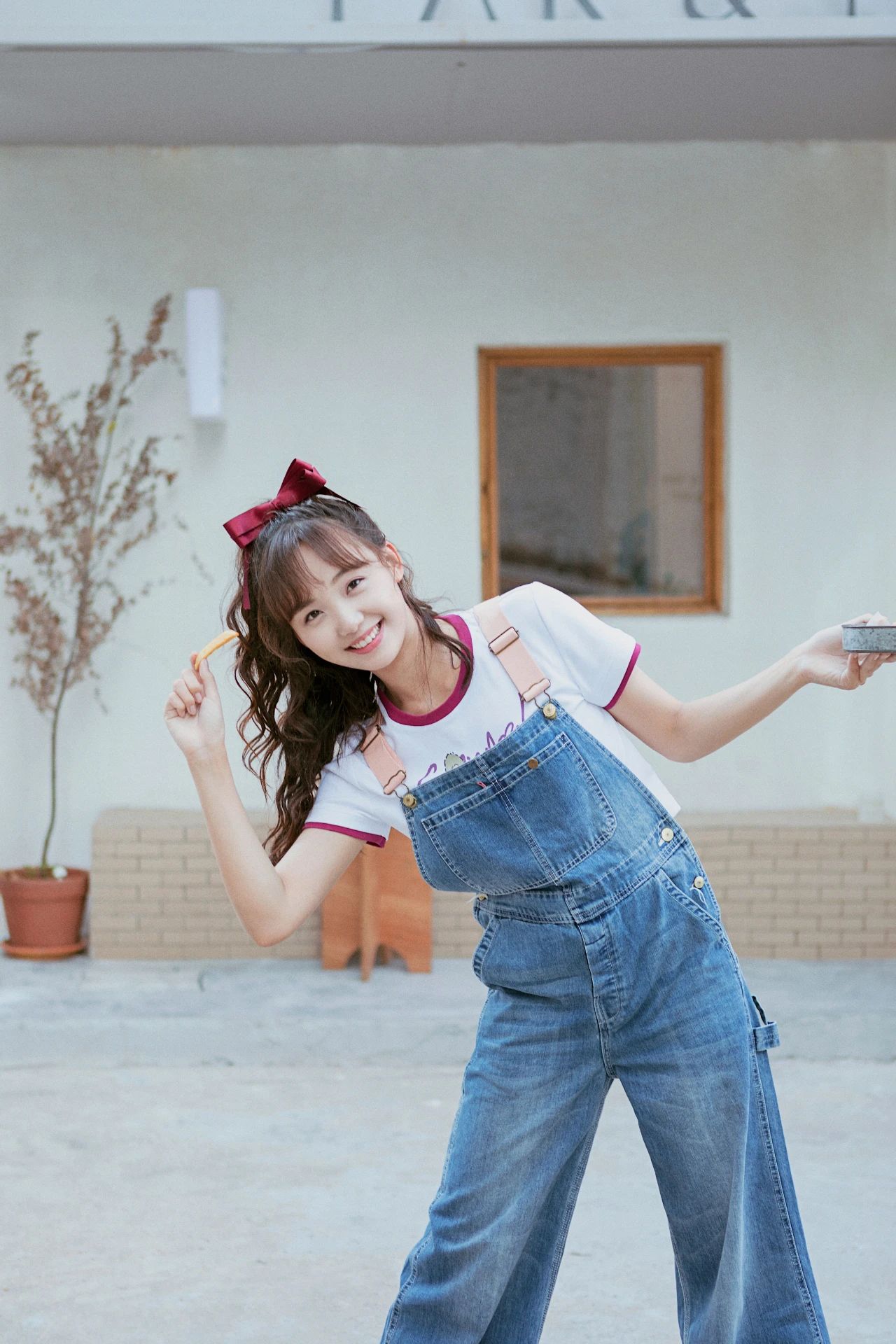 整个夏天集美们都在羡慕《青青子衿》里的宝藏女孩吕小雨