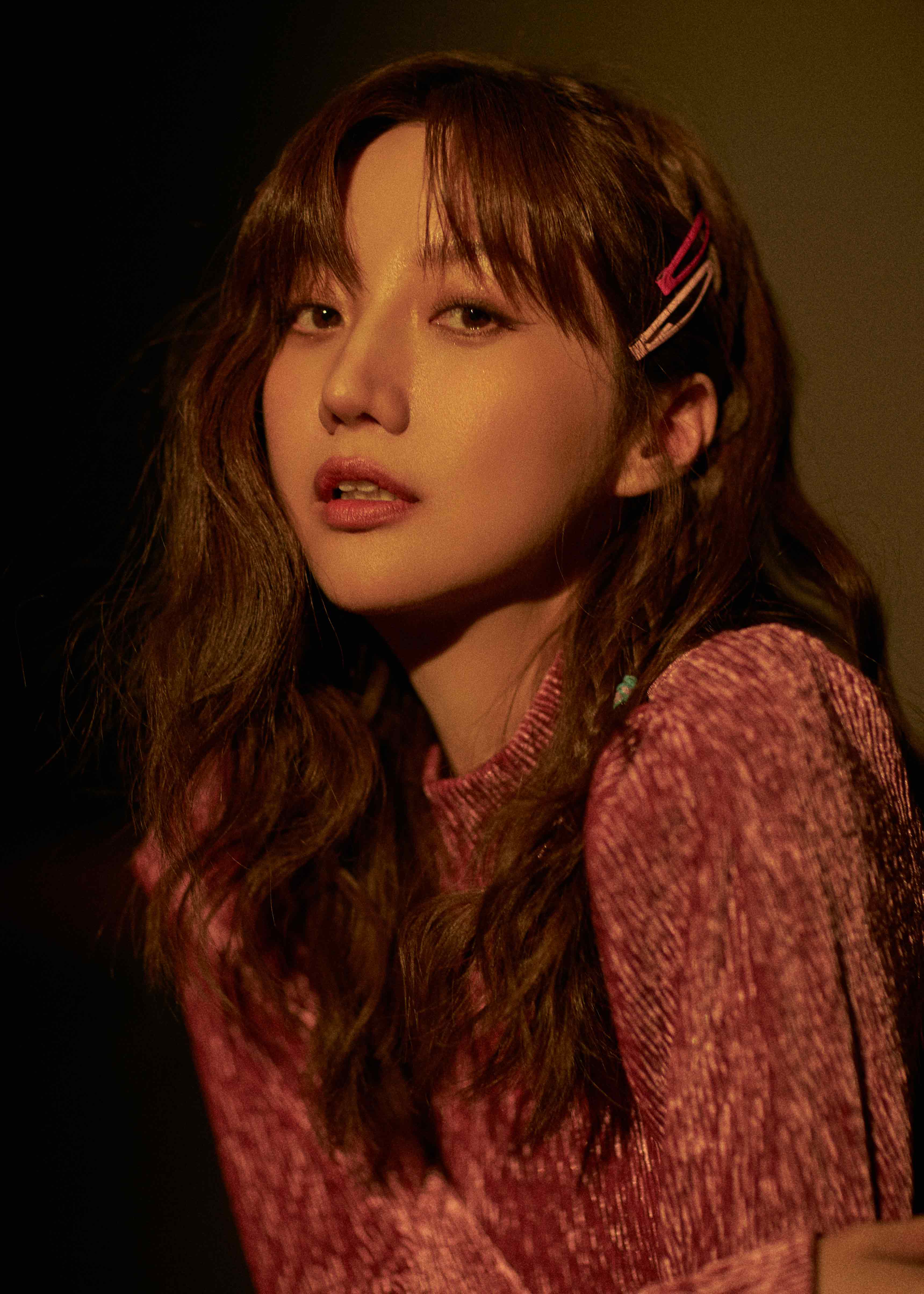 郑雅文生日写真释出顾盼生辉尽显复古风情