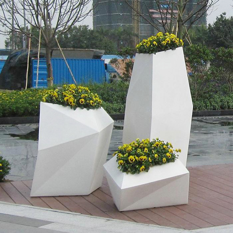 城市建设中的艺术装饰品——不锈钢景观花箱的特色!__凤凰网