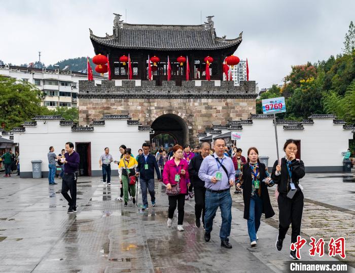 湖北三峡旅游市场回暖水上航线客运量恢复近六成