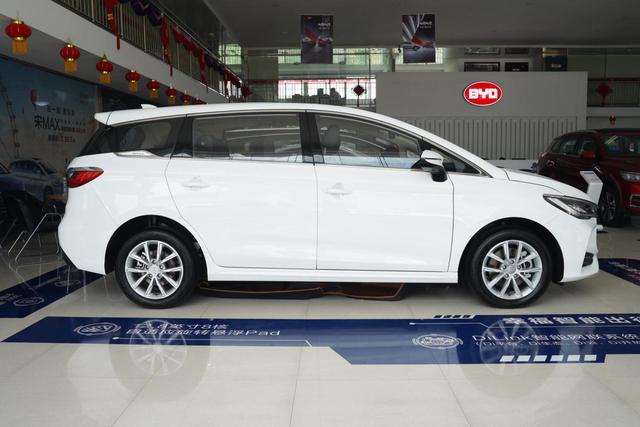 卖掉轩逸提rm511万就可落地顶配一上车就有适宜温度