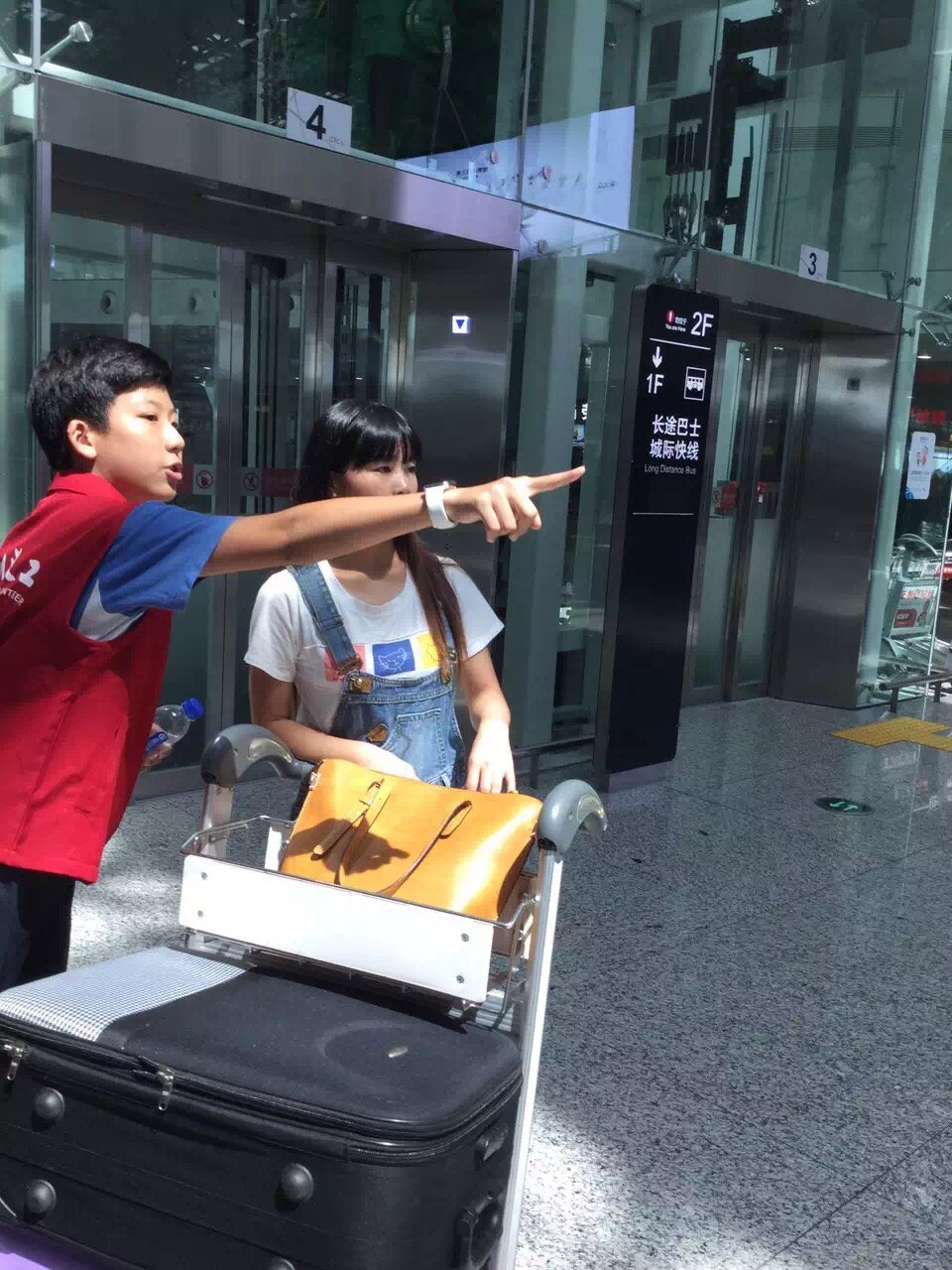 深圳柳博|在关爱引领下感恩前行 感动深圳十佳爱心人物柳博