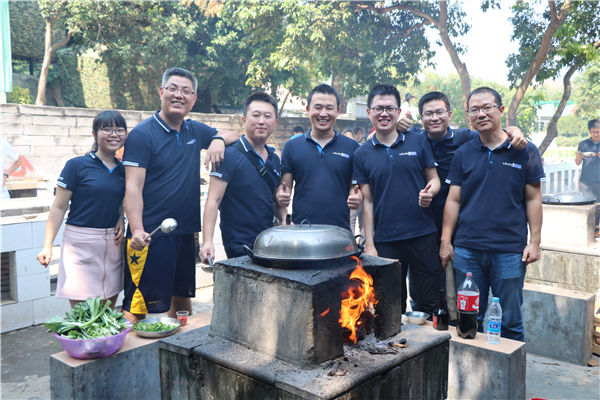 东莞松山湖附近哪里可以自己动手做饭野炊—自助烧烤—公司团建拓展