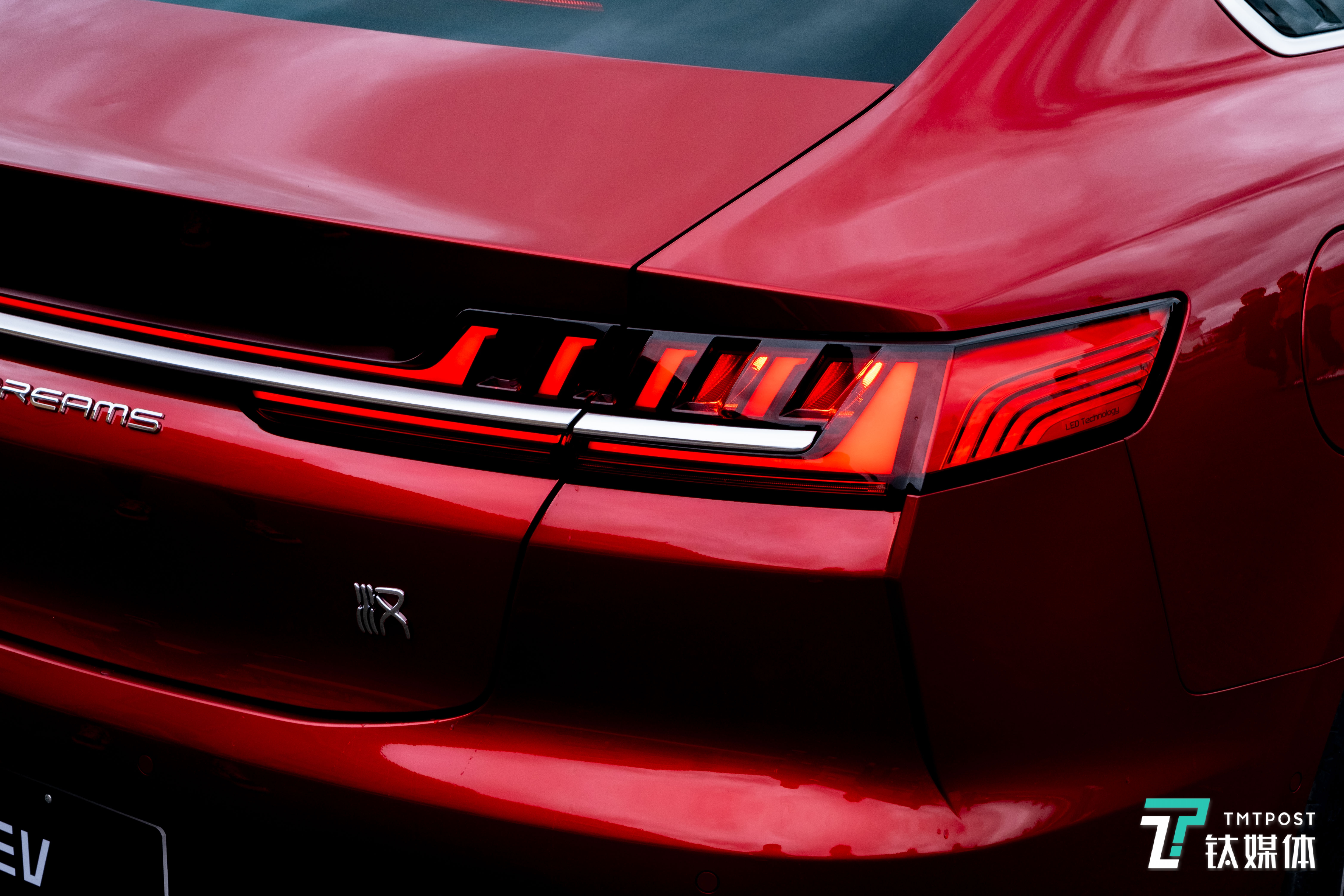 9秒破百还能在线吃鸡,比亚迪汉ev深度试驾 | 钛度实验室_凤凰网科技