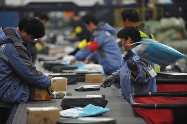 义乌快递降到八毛 开门做生意不赚钱，图什么？
