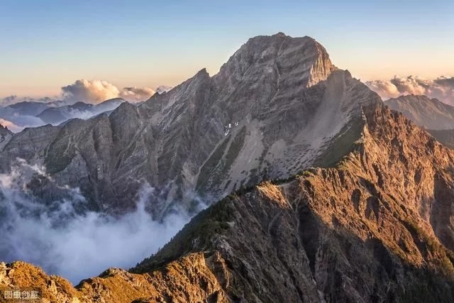 中國最美十大名山,旅友們這十個旅遊勝地一定要去!