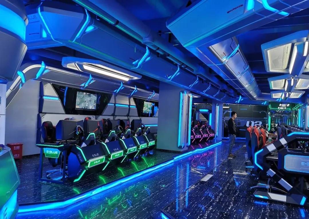 除了全形态的泛娱乐电竞场景打造,线下电竞门店的运营能力也是重点.