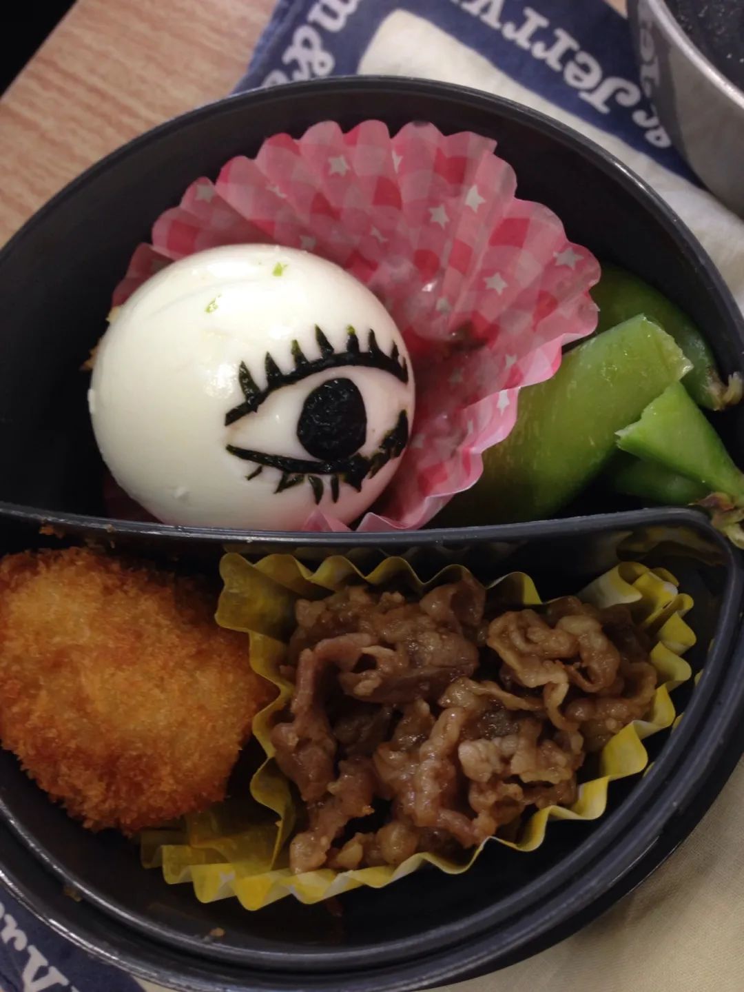 日本"变态"妈妈的黑暗料理,口味太重了!网友:儿子是亲生的吗?__凤凰网