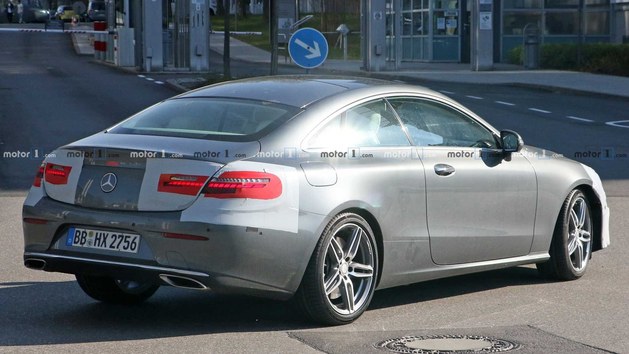 21改款奔驰e Coupe谍照曝光换新前脸 手机凤凰网