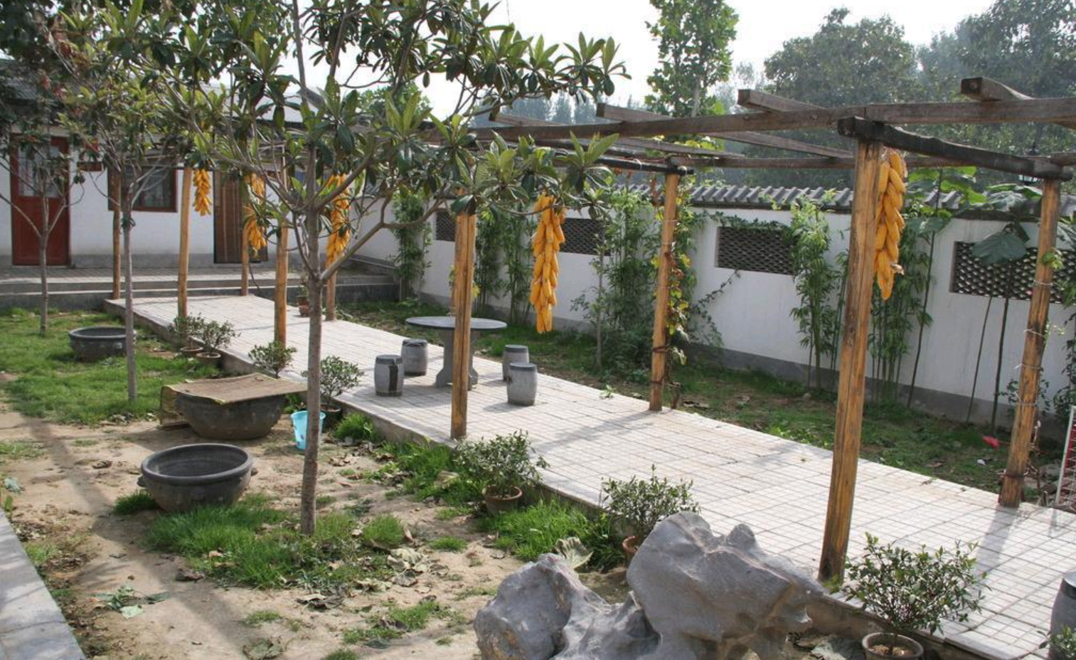 昆明安宁800平农家院出租,40亩农家乐出租