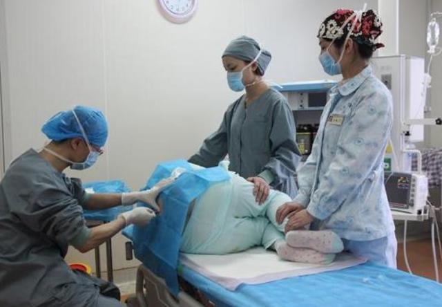 生孩子就能放弃尊严了吗90后孕妈一句话让医生气愤不已