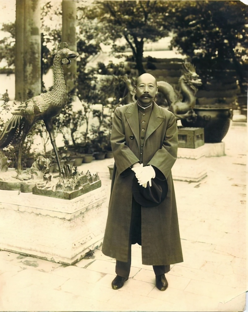 吴佩孚的发迹之路:靠算命起家,为日本人当间谍