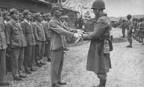 论日本人对二战的反省 从 耻感 到 罪感