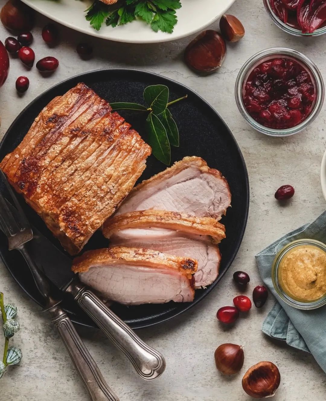 丹麦国菜带皮烤猪肉(flskesteg)