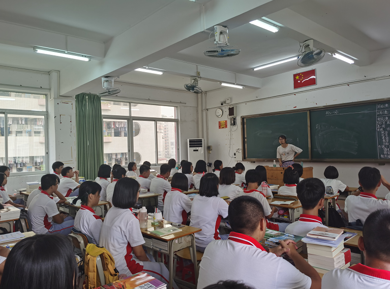 滚动|新学期开启!云浮邓发纪念中学今日正式开学