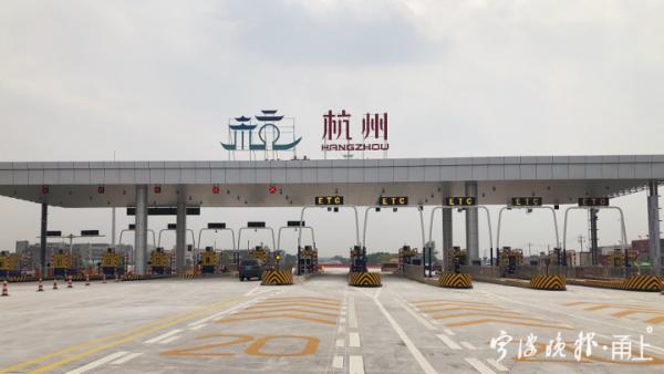 宁波人开车去杭州市区,一般会在杭甬高速的彭埠收费站下高速.