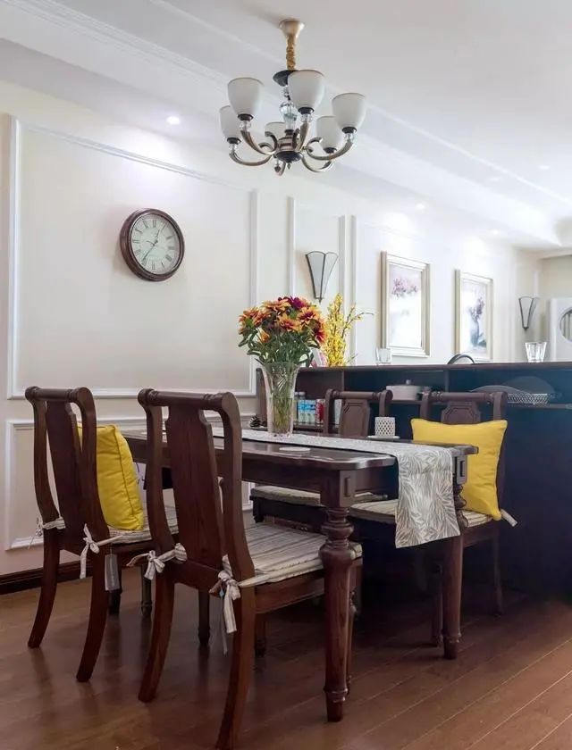 在客厅设假阳台太美了