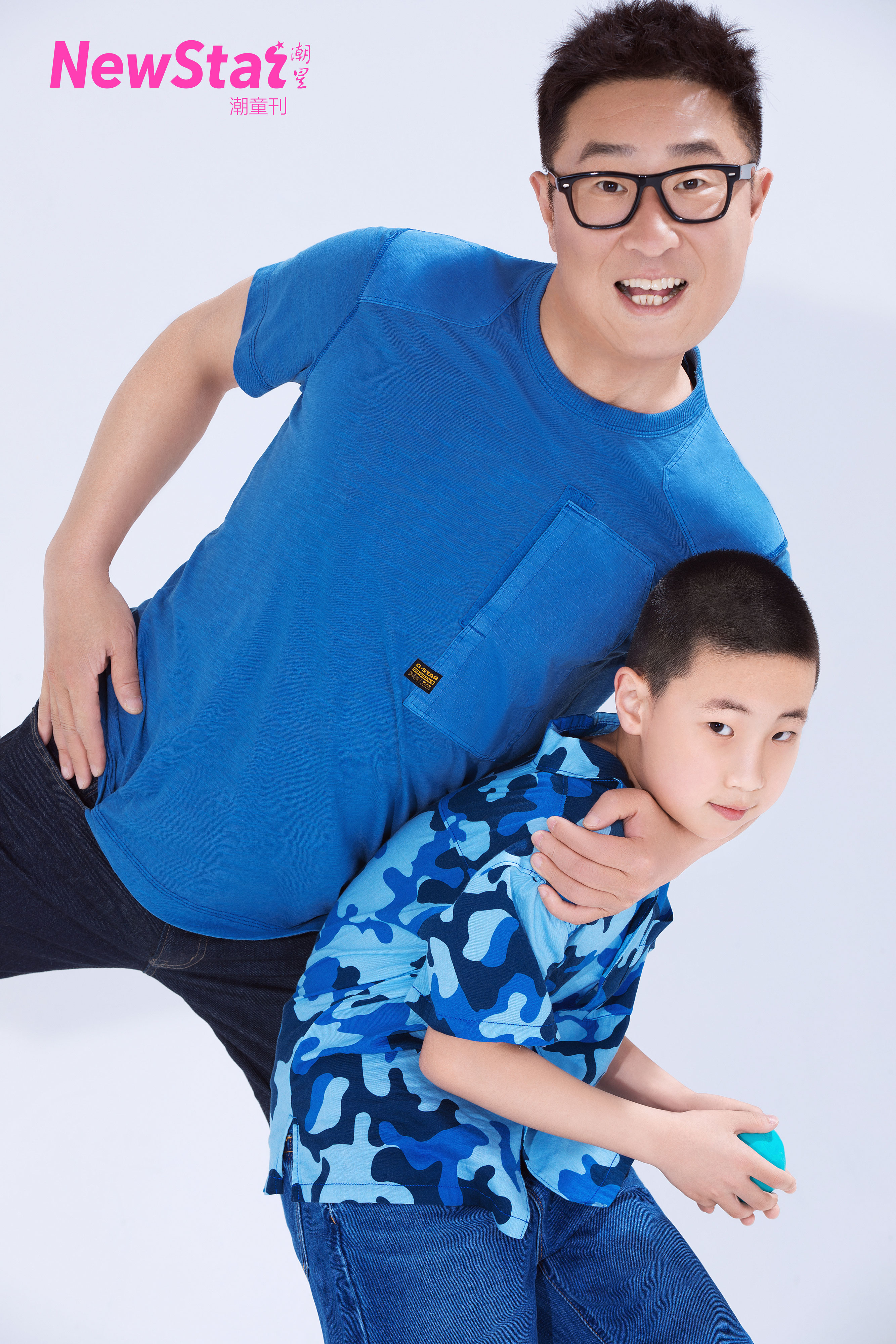 林永健首次直播红袜子抢镜儿子林大竣弹钢琴为武汉朋友送祝福