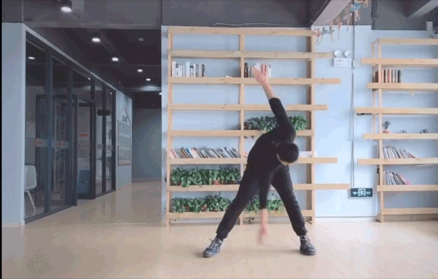 临沂职业学院:科学运动是良医,体育老师喊你来锻炼啦__凤凰网