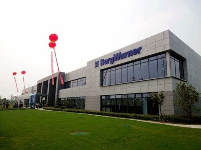 厂商博格华纳宣布,以33亿美元(约合人民币229亿元)全资收购德尔福科技