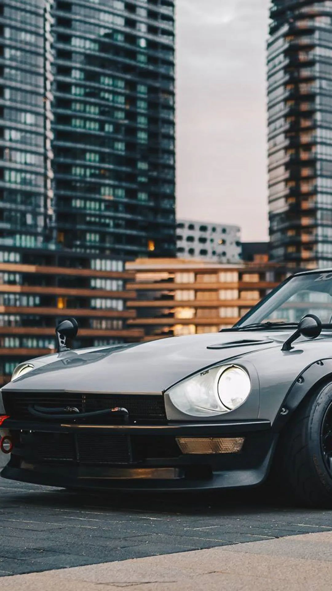 壁纸|今日份240z来了