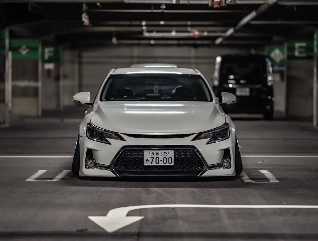 更车室|丰田锐志的改装案例,再多都不嫌多