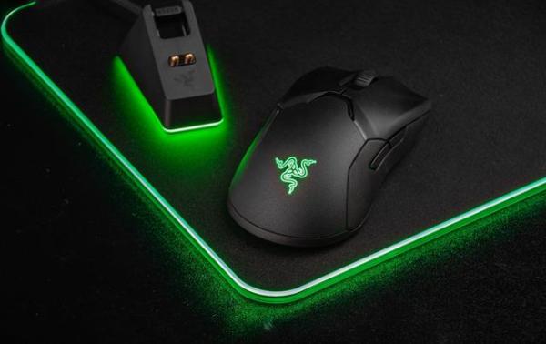 为什么雷蛇毒蝰终极版能成为电竞鼠标销量王?__凤凰网
