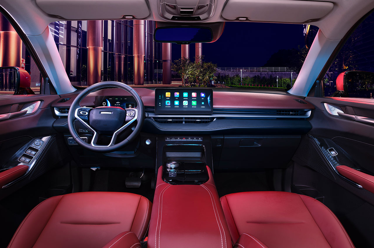 其次,12月10日至12月31日,哈弗汽车后市场开展专属活动,通过哈弗智家