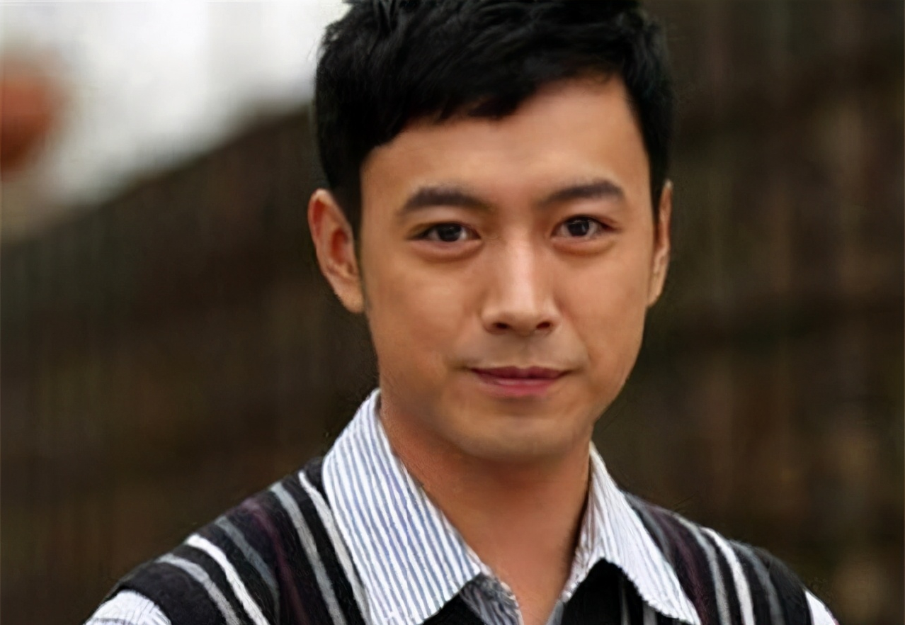 曹炳琨为什么不火?