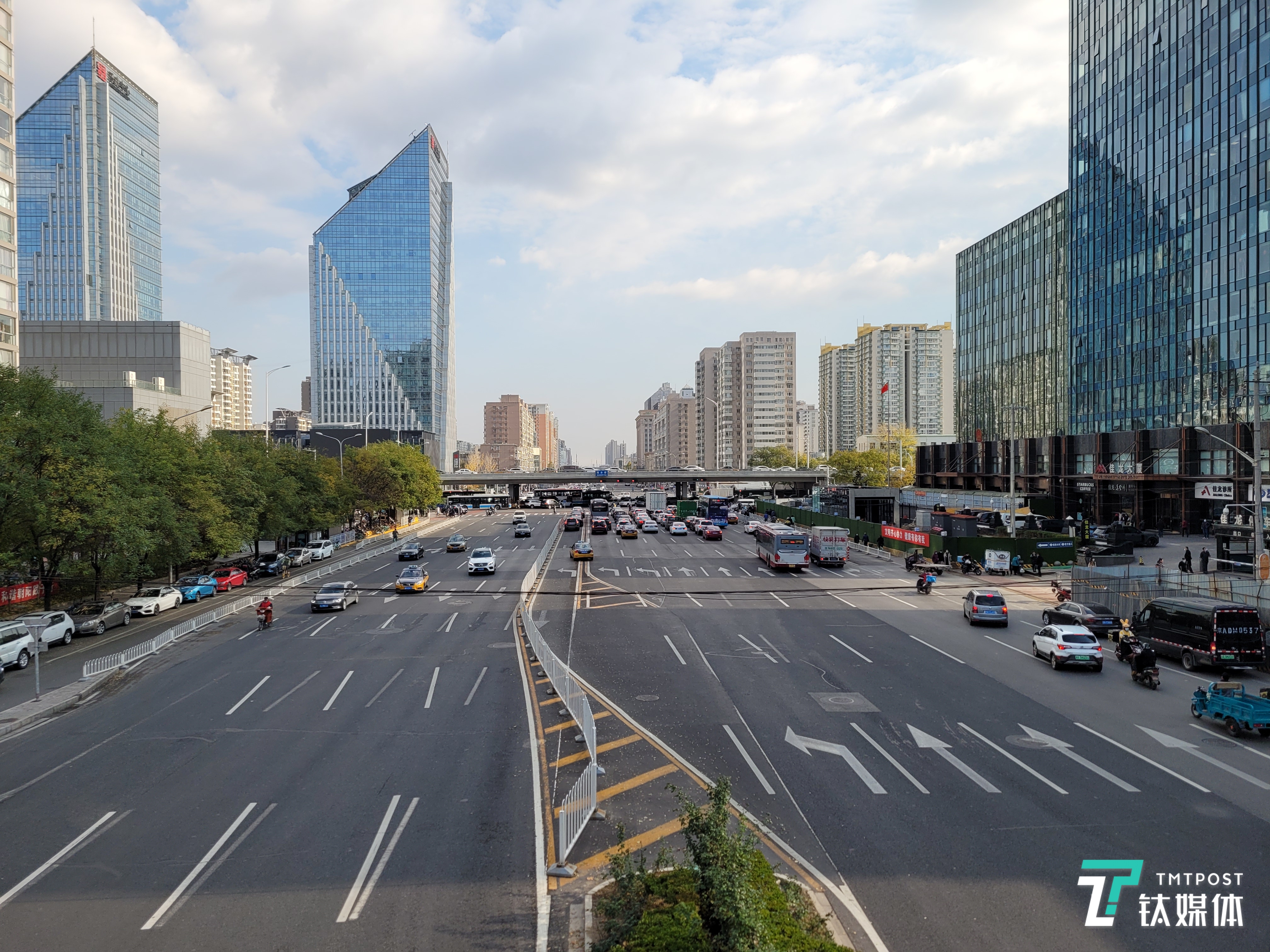 色彩更缤纷更有性价比三星galaxys20fe5g体验