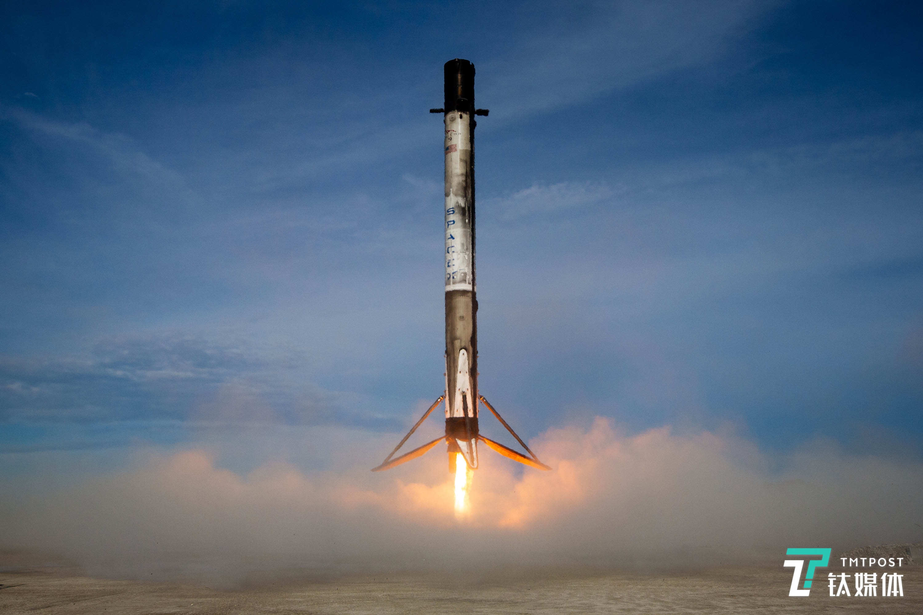 spacex的猎鹰火箭升空测试