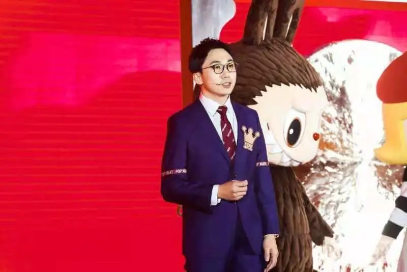 "00后"大生意你看得懂吗?这对33岁夫妇借此身家增至近500亿!