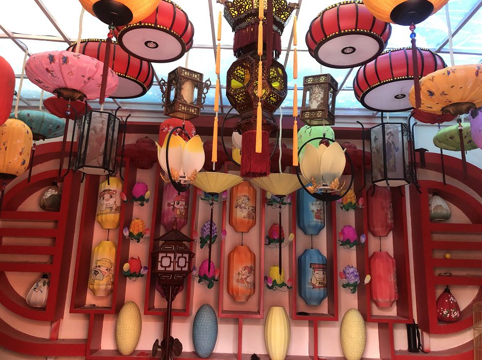 美炸了的国际灯笼展,竟然出自95后美女之手